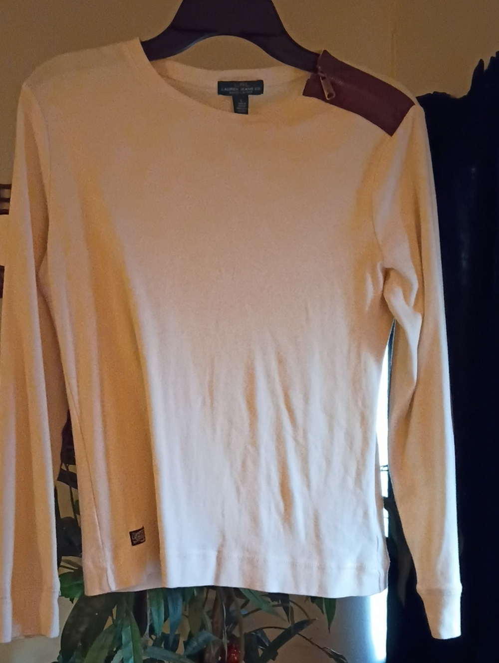 Ralph Lauren Light Long-Sleeve Shirt - Classic Crewneck Size Large